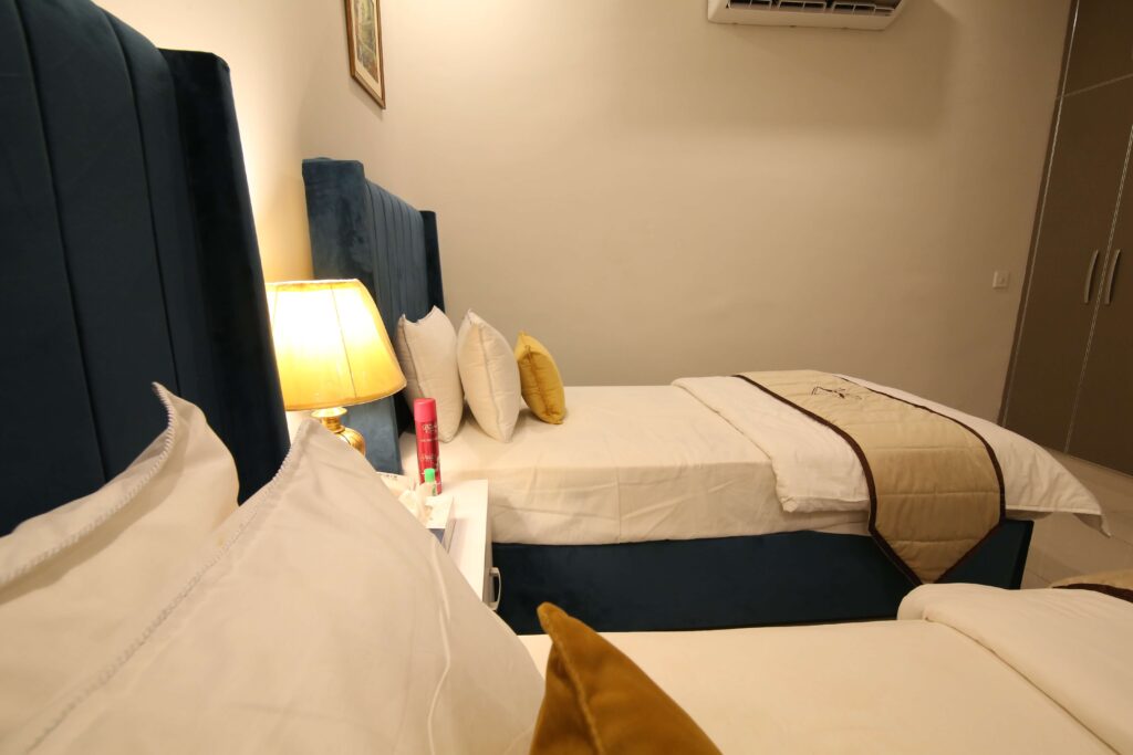 Deluxe Twin Room4