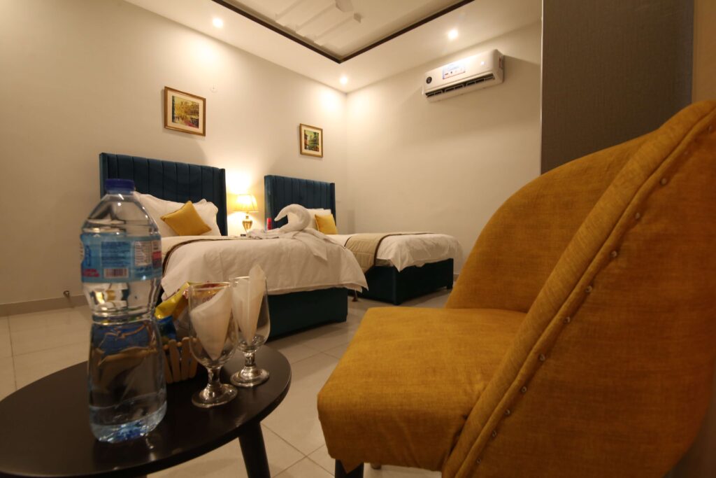 Deluxe Twin Room5